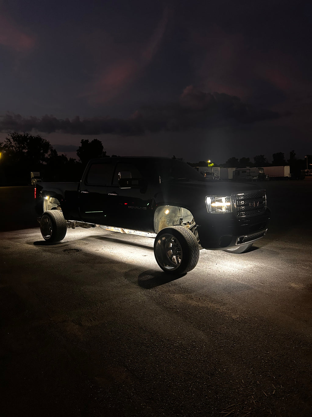 PROFESSIONAL LIGHTING INSTALLATION